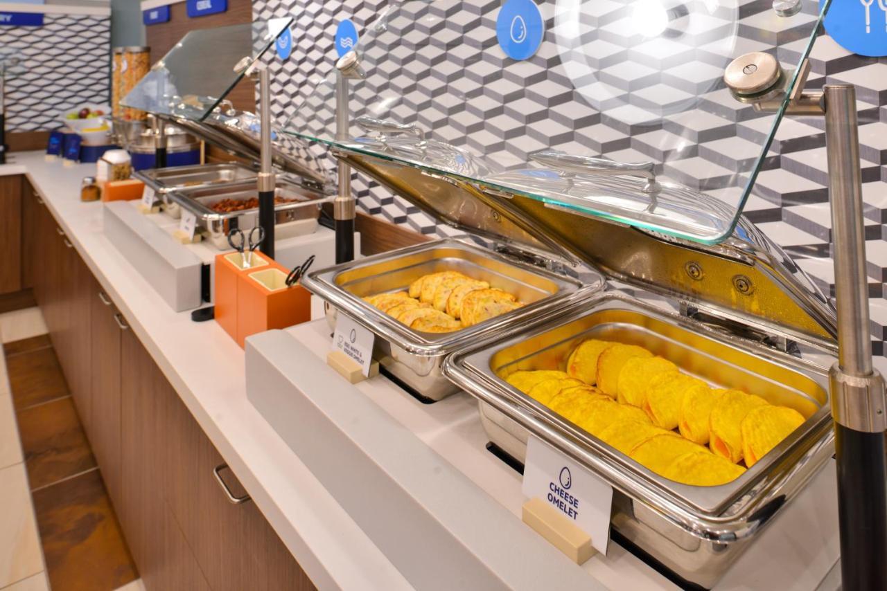 Holiday Inn Express & Suites Charlottesville By Ihg Exteriér fotografie