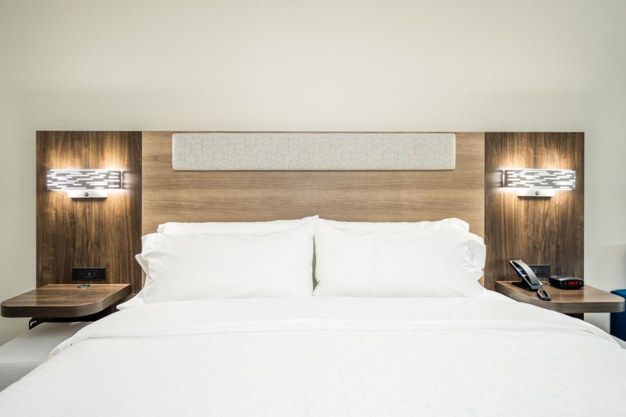 Holiday Inn Express & Suites Charlottesville By Ihg Exteriér fotografie