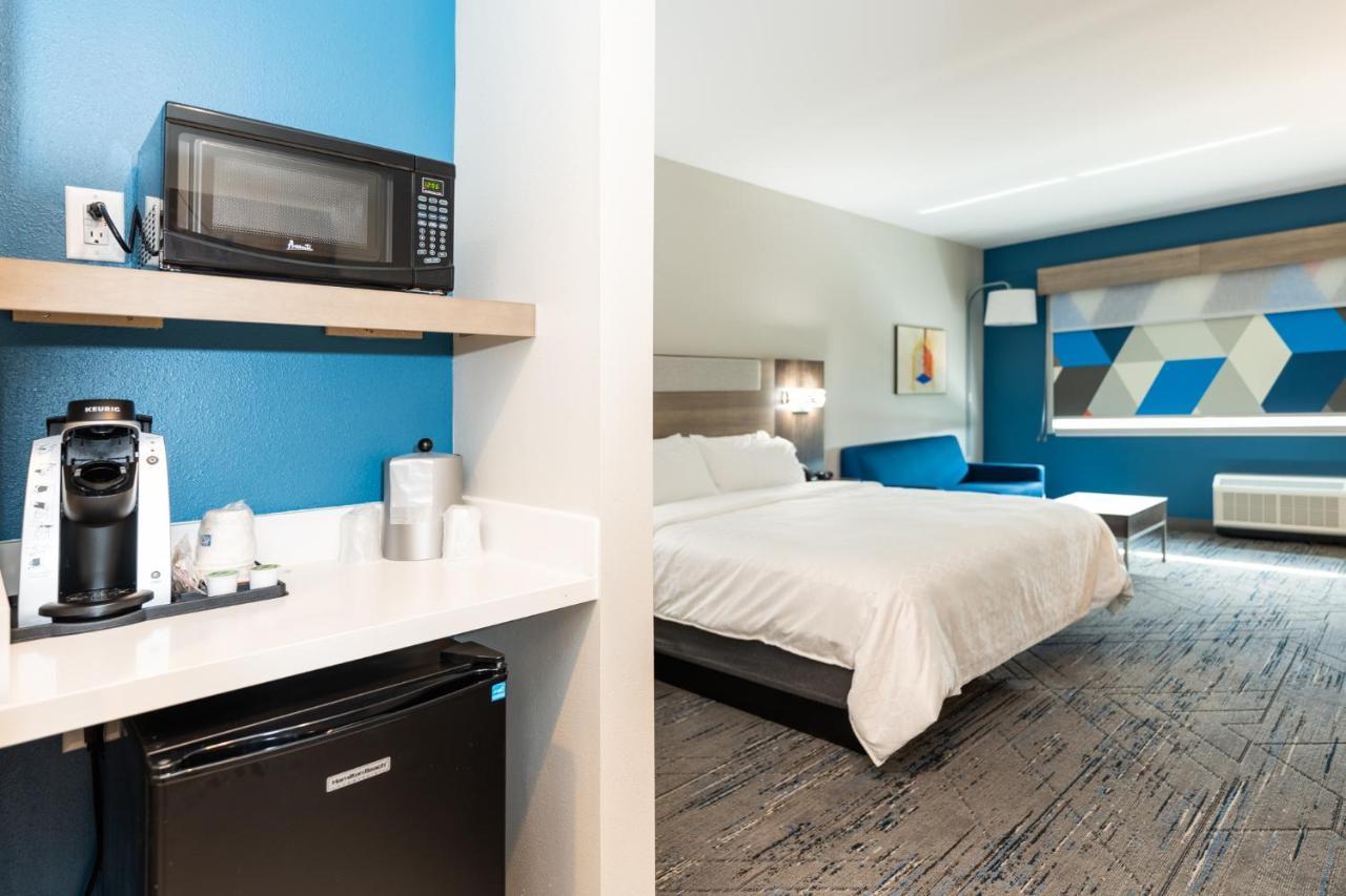 Holiday Inn Express & Suites Charlottesville By Ihg Exteriér fotografie
