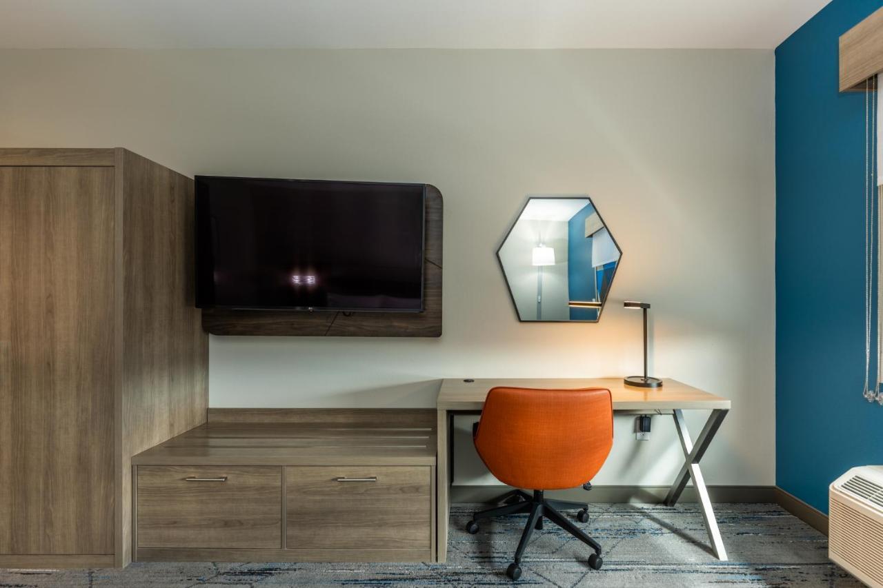 Holiday Inn Express & Suites Charlottesville By Ihg Exteriér fotografie