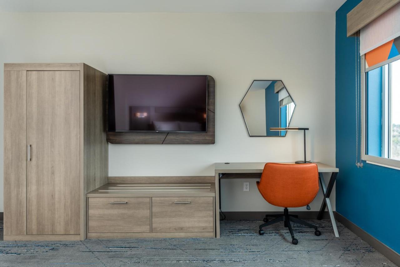 Holiday Inn Express & Suites Charlottesville By Ihg Exteriér fotografie
