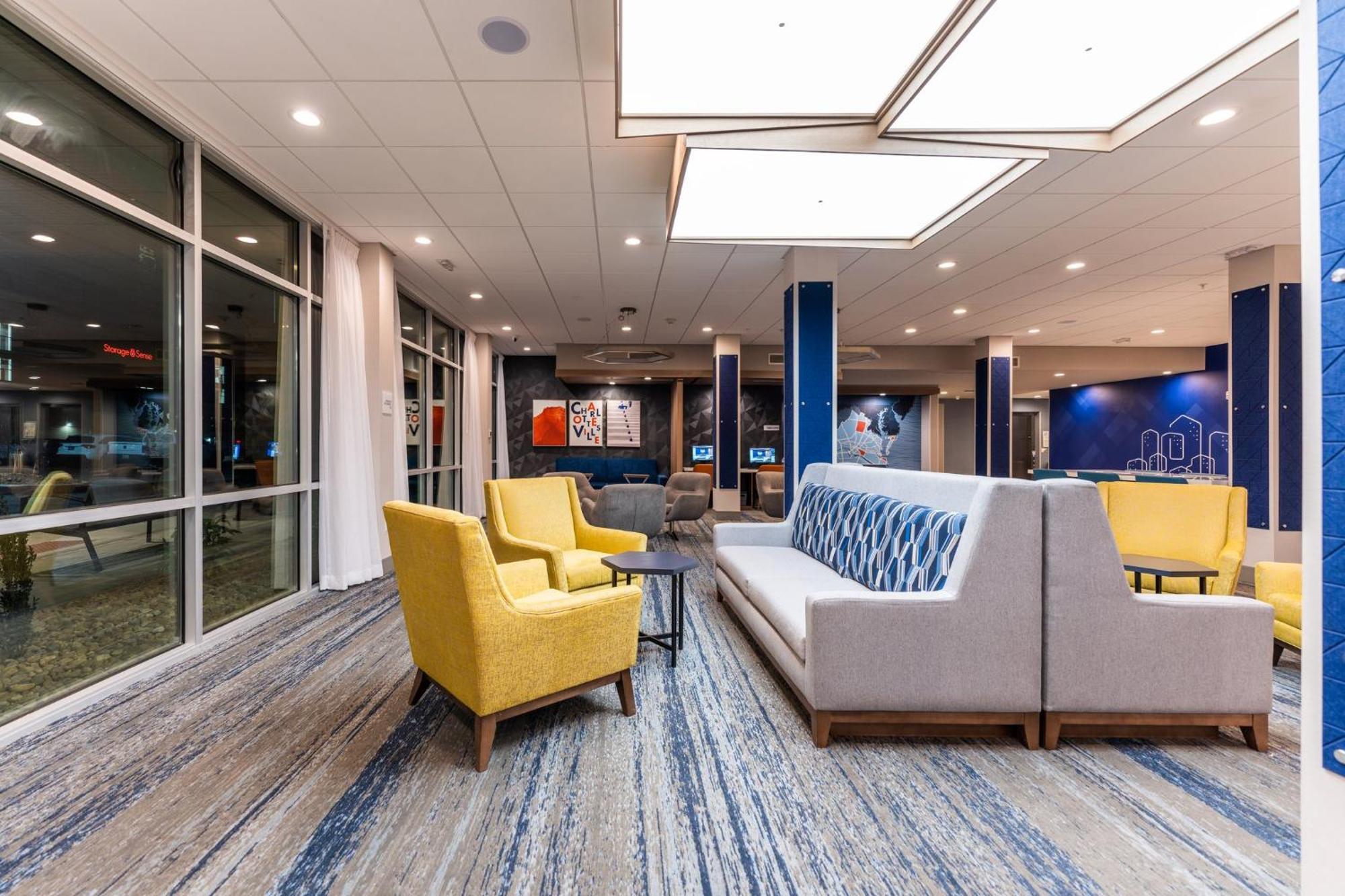 Holiday Inn Express & Suites Charlottesville By Ihg Exteriér fotografie